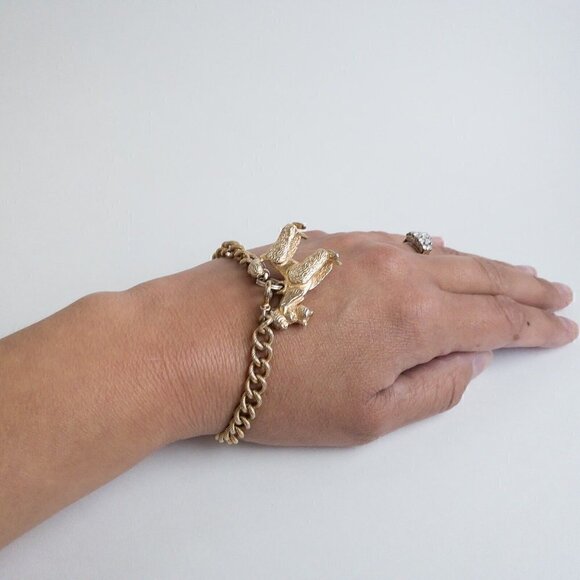 Rare Vintage Napier Dog Pendant Charm Bracelet Curb Link Chain Gold Tone - Picture 9 of 13